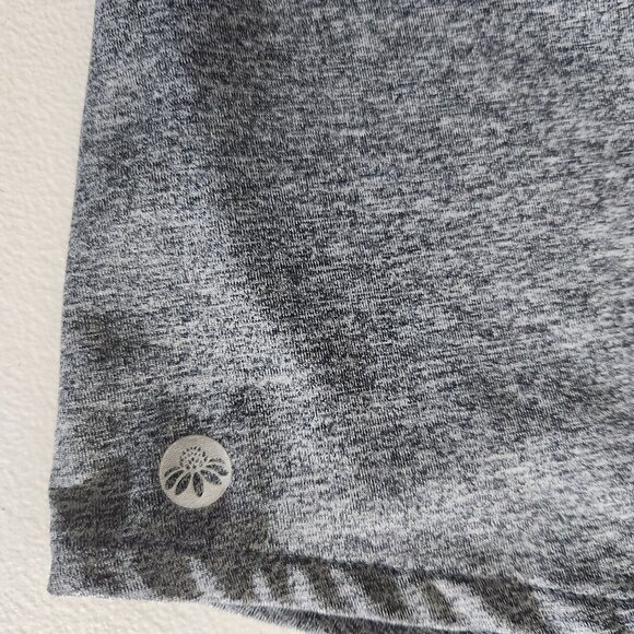 Senita Athletics Gray Racerback Tank Top M Stretchy Lightweight - Picture 4 of 10